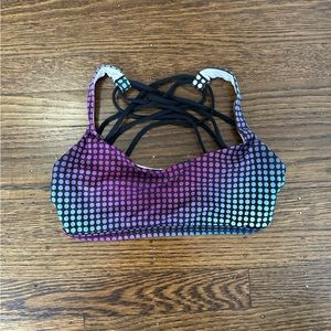 Lululemon size 6 Free to Be Sports Bra